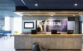 蘇黎世機場宜必思經濟酒店